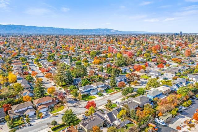 1688 Grizilo Drive, San Jose CA: https://media.crmls.org/mediaz/41d2c908-28ce-43ba-a04f-c0063b797e0c.jpg