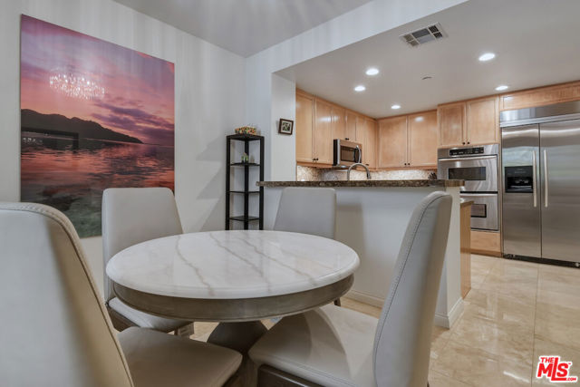 5625 Crescent Parkway, 109 photo 17
