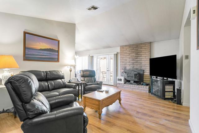 9124 Connell Court, Gilroy CA: https://media.crmls.org/mediaz/41d31aa2-0287-4cee-9ba7-bda85f8fb6f5.jpg