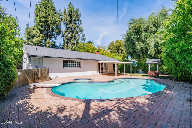 6714 Capistrano Ave Los-large-025-023-DS