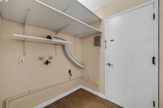 5375 Sandra Way, Livermore CA: https://media.crmls.org/mediaz/41d377ee-bd36-4d5a-bd01-5871585faa01.jpg