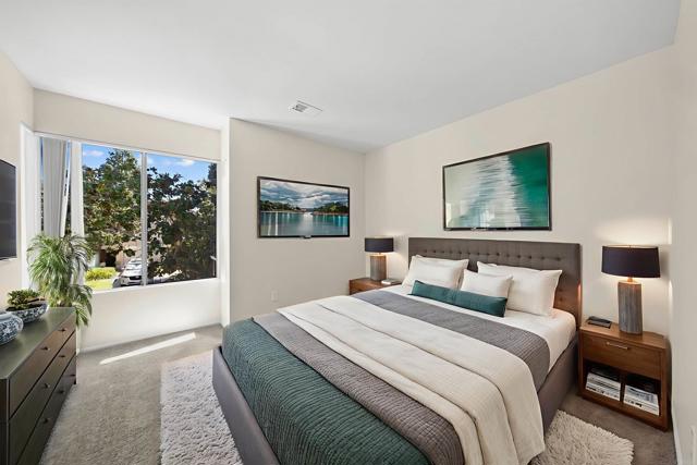 Detail Gallery Image 9 of 29 For 1480 Bridgeview Dr, San Diego,  CA 92105 - 3 Beds | 3 Baths
