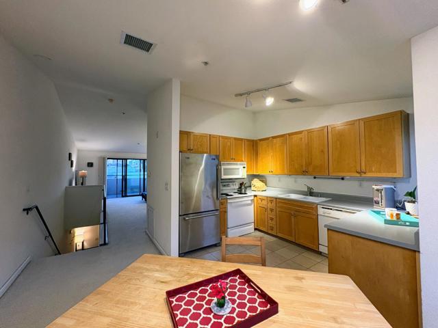 400 N 1st Street, San Jose CA: https://media.crmls.org/mediaz/41d6e0a9-16f4-4bab-b7f8-2239bd3a3acd.jpg