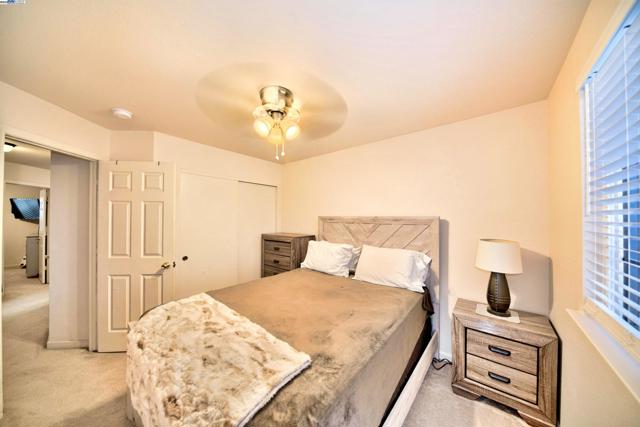 4516 Old Mill Ct, Salida CA: https://media.crmls.org/mediaz/41d6eda9-4a9c-4400-bc1c-198ecfda3397.jpg