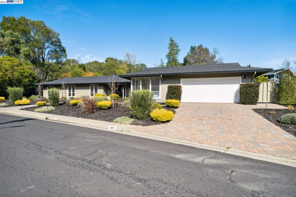 427  Donald Dr