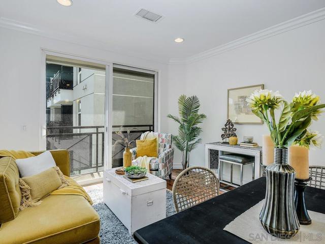 525 11th Ave, San Diego CA: https://media.crmls.org/mediaz/41d7380b-9de1-4f5d-bd1d-1a651f4a5e64.jpg