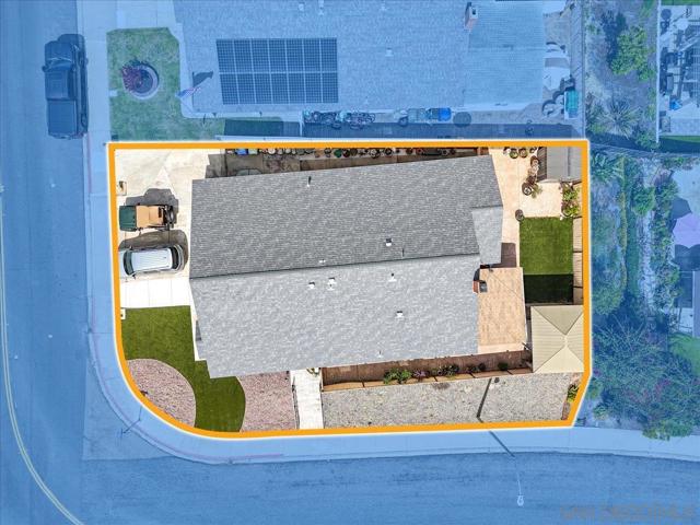 1059 Buena Vista Way, Chula Vista CA: https://media.crmls.org/mediaz/41d7a22b-2990-45a4-9804-bb4e04e2a4f0.jpg