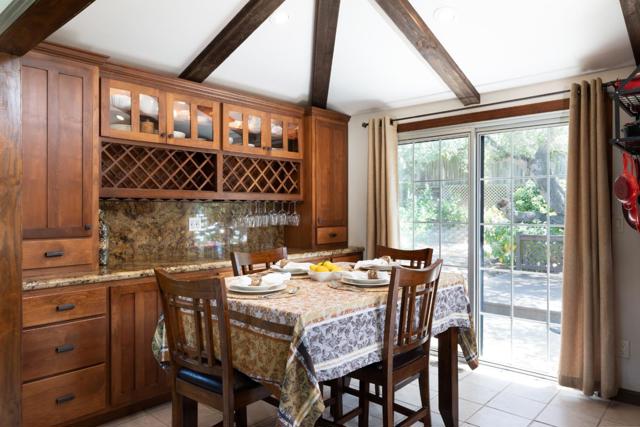 14892 Blue Oak Place, Salinas CA: https://media.crmls.org/mediaz/41d81840-f5cb-4861-9ebb-5c14adeeacde.jpg