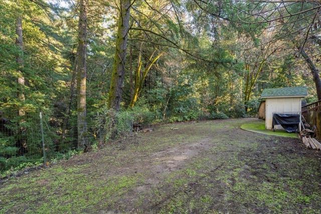 17710 Bear Creek Road, Boulder Creek CA: https://media.crmls.org/mediaz/41d912ca-814f-4663-b8cf-273ad7120d5d.jpg