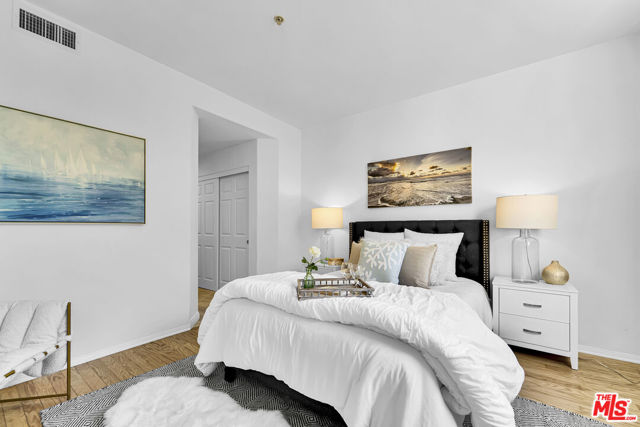 13075 Pacific, Playa Vista CA: https://media.crmls.org/mediaz/41d9d096-372a-451c-b053-83519beabb28.jpg