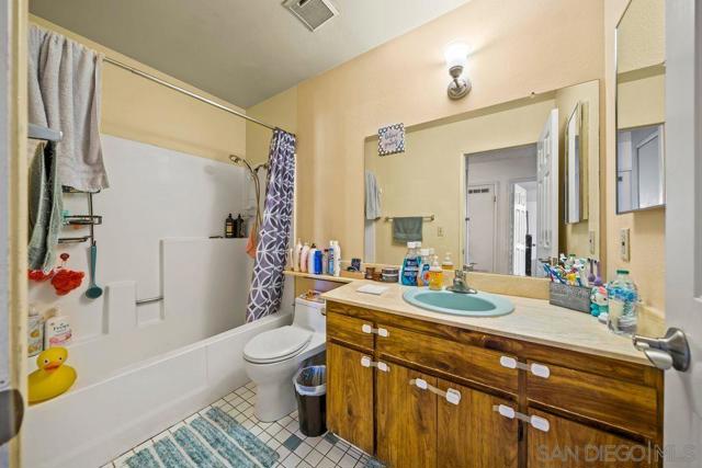 Image 18 of 24 For 1302 San Ysidro  Unit C