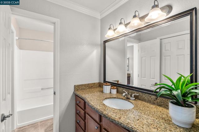 132 Eastridge Dr, San Ramon CA: https://media.crmls.org/mediaz/41dae833-2536-41e8-9d1a-566d51c31077.jpg