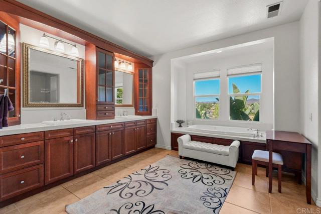 Detail Gallery Image 32 of 65 For 2917 Babbling Brook Rd, Chula Vista,  CA 91914 - 4 Beds | 4/1 Baths