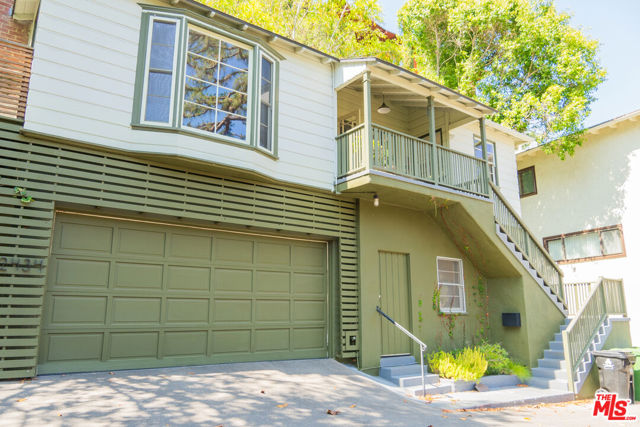 2434 Cazaux Place, Los Angeles CA: https://media.crmls.org/mediaz/41dbd1fe-cfff-4f59-b2a6-94bf96a11375.jpg