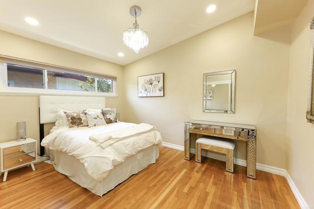 Detail Gallery Image 11 of 34 For 8892 Hoffing Ave, San Diego,  CA 92123 - 4 Beds | 2 Baths