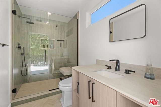 6443 Matilija Avenue, Van Nuys CA: https://media.crmls.org/mediaz/41dccedf-d3db-46c6-8657-e749f99422ea.jpg