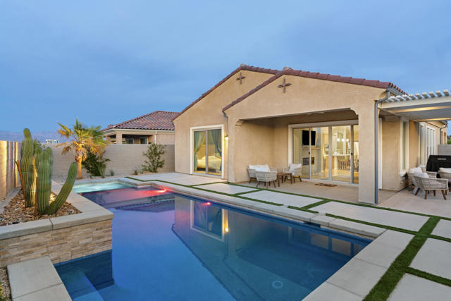 10 Zinfandel, Rancho Mirage CA: https://media.crmls.org/mediaz/41dcfea7-192c-4f88-be94-214c487da0af.jpg