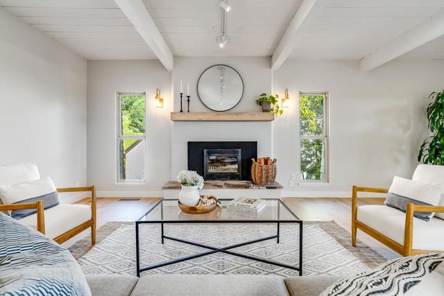 207 Driftwood Court, Aptos CA: https://media.crmls.org/mediaz/41de8053-f1fe-482b-92fd-50dbc532ad46.jpg