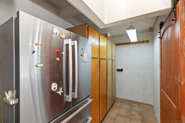 1825 S Benson Ave, Ontario CA: https://media.crmls.org/mediaz/41dea236-3caa-4732-b161-081235625f52.jpg