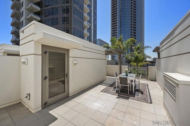 700 W E Street, San Diego CA: https://media.crmls.org/mediaz/41e0340f-75f2-46fa-9976-1e4ed5577c75.jpg