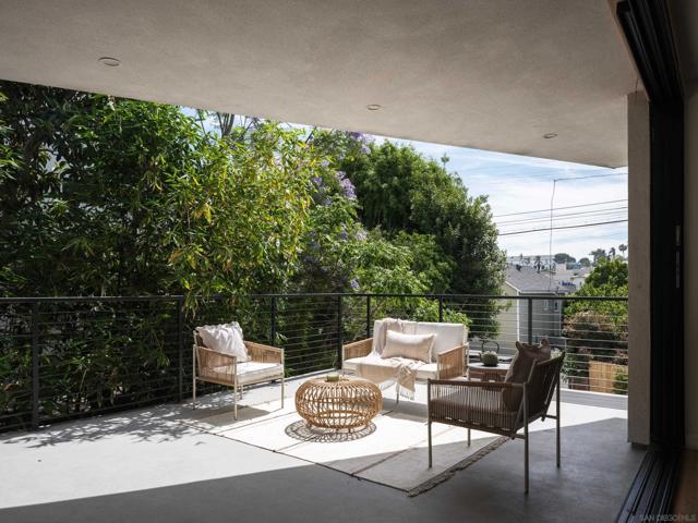 3718 Mississippi St, San Diego CA: https://media.crmls.org/mediaz/41e06101-f493-494c-90da-96936d2f2fe7.jpg