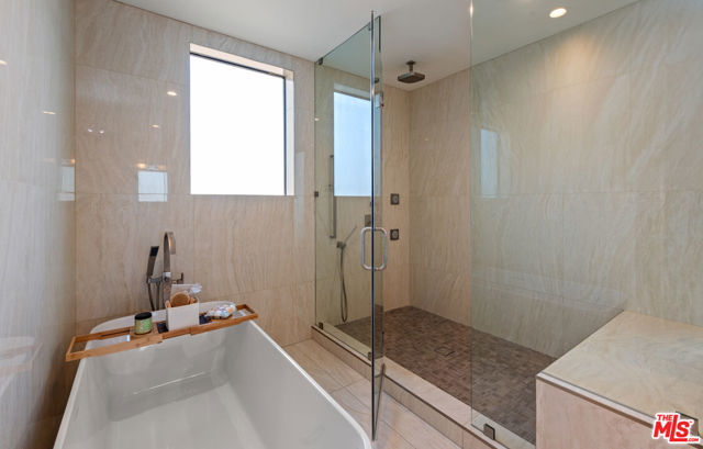 836 N Ogden Drive, Los Angeles CA: https://media.crmls.org/mediaz/41e171b4-6dea-46aa-bbc2-2470ab2de732.jpg