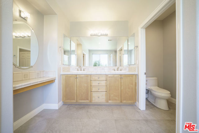 629 Milford Street, Los Angeles CA: https://media.crmls.org/mediaz/41e1ace2-8e5e-423a-8cee-b45ddb765b1c.jpg