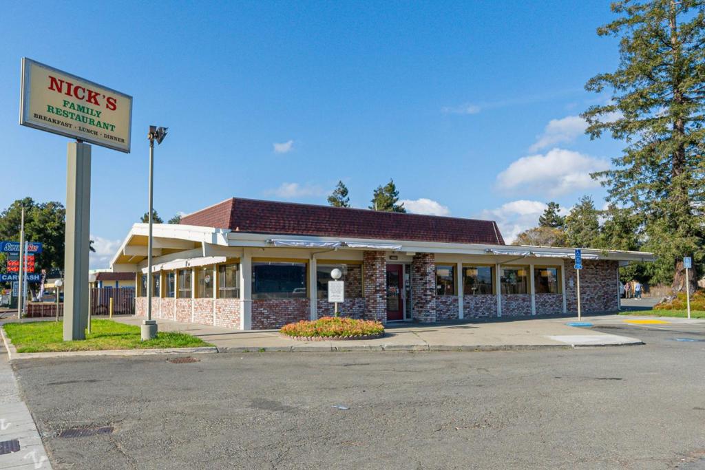 14662 Washington Avenue, San Leandro, CA 94578