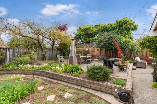 Image 33 of 44 For 20304 Carol Lane