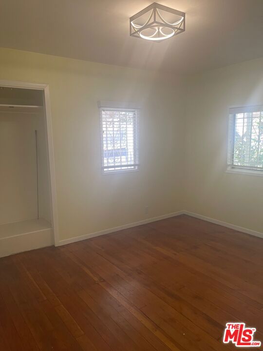 4426 Finley Avenue, Los Angeles CA: https://media.crmls.org/mediaz/41e26bf5-1efb-4af2-bee8-3fce759a4d9b.jpg