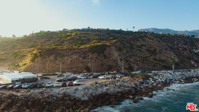 18419 Pacific Coast Highway photo 8