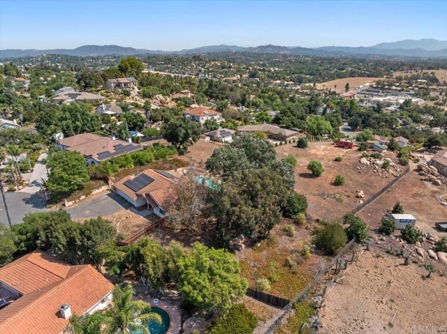 Detail Gallery Image 39 of 46 For 402 Ali Way, Fallbrook,  CA 92028 - 4 Beds | 2/1 Baths