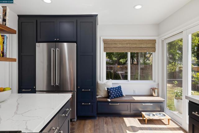 2716 W Newell Ave, Lafayette CA: https://media.crmls.org/mediaz/41e3b735-241f-4829-95c5-2b4187701192.jpg