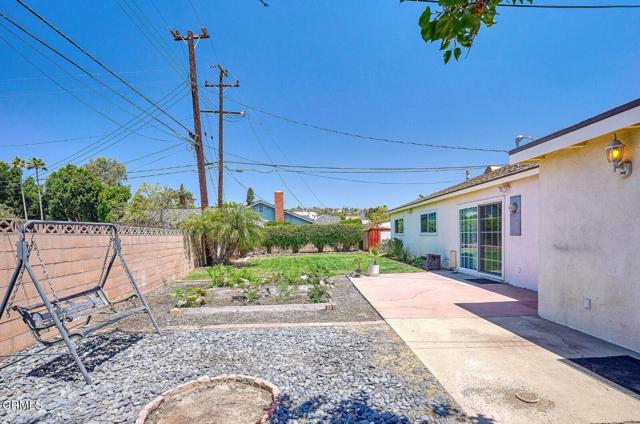 1209 Rosewood Avenue, Camarillo CA: https://media.crmls.org/mediaz/41e41489-5bcc-4a33-9dfe-733c96fce065.jpg