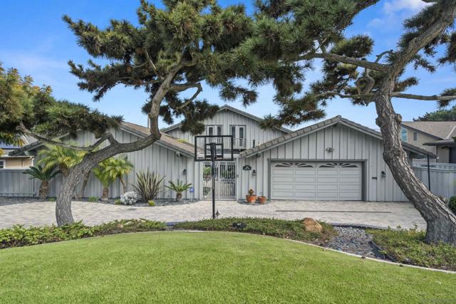 1151 Catalina Boulevard, San Diego CA: https://media.crmls.org/mediaz/41e44226-1878-4e81-a635-78564508491d.jpg