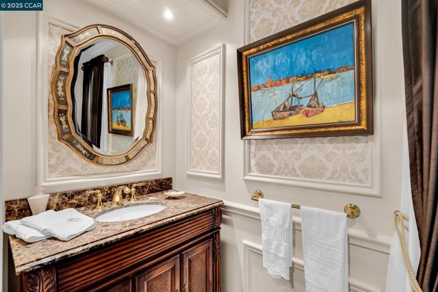 117 Alta Mesa Ct, Moraga CA: https://media.crmls.org/mediaz/41e44ff7-4566-4b0d-937c-6b6857c620a1.jpg