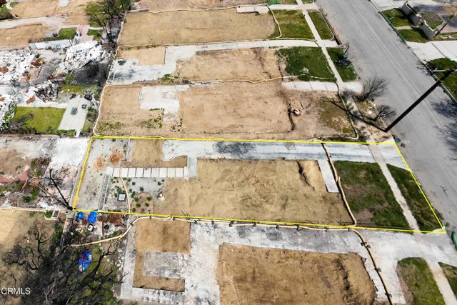 71 W Harriet Street, Altadena CA: https://media.crmls.org/mediaz/41e556bc-15f5-4e4b-a236-dca204b2f535.jpg