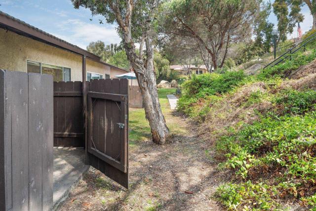9270 Amys St, Spring Valley CA: https://media.crmls.org/mediaz/41e718af-3798-49df-88a3-01cbe21b54ea.jpg