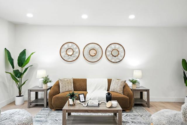2064 Catalina Blvd, San Diego CA: https://media.crmls.org/mediaz/41e82bcd-aad7-4ab2-8450-1b92c57dd5d8.jpg