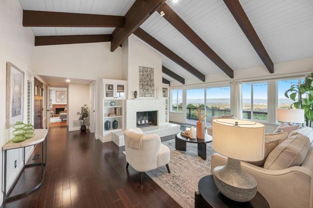 168 Sunrise Drive, Woodside CA: https://media.crmls.org/mediaz/41e84b52-5ee3-4674-bece-611b54fae114.jpg