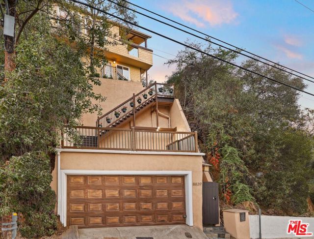 Image 2 for 8839 Lookout Mountain Ave, Los Angeles, CA 90046