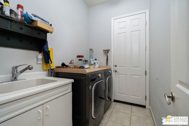 47925 Via Livorno, La Quinta CA: https://media.crmls.org/mediaz/41e92c5a-cacf-4929-8d52-4d5050ac07d9.jpg