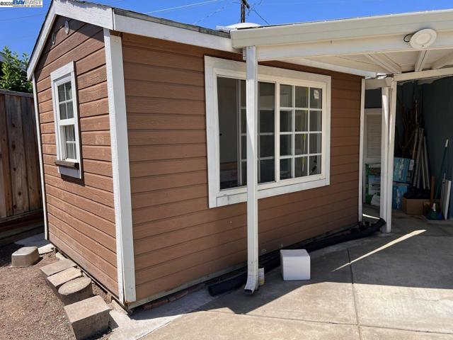 2748 Eastgate Ave, Concord CA: https://media.crmls.org/mediaz/41e938f2-0c64-427a-8419-b28694eb4c3d.jpg