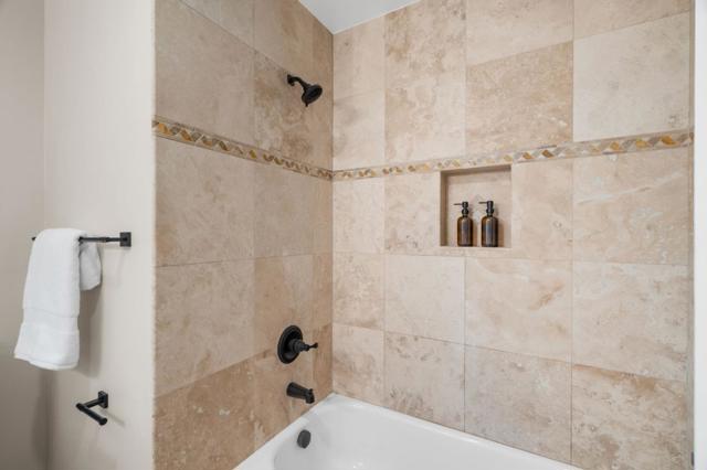 1709 Peartree Lane, Mountain View CA: https://media.crmls.org/mediaz/41e94c37-9e15-4645-88c0-8e90cd908ecb.jpg