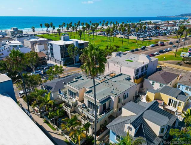 808 Ensenada Ct, San Diego CA: https://media.crmls.org/mediaz/41e96a6e-daa8-41f4-b0ab-c32e1bcf2bab.jpg