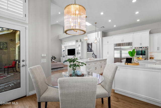 48 Golden Glen Drive, Simi Valley CA: https://media.crmls.org/mediaz/41e9c44d-4b9d-4c67-b713-ef8e98e62555.jpg