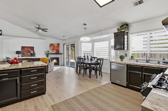 1680 El Camino De Vida, Hollister CA: https://media.crmls.org/mediaz/41e9fabc-b237-49a0-8d8f-72e721b87d20.jpg