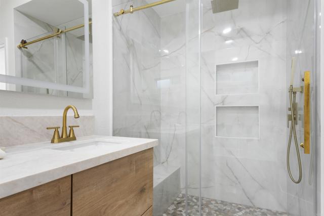 Detail Gallery Image 30 of 38 For 4350 Point Reyes Ct, Carlsbad,  CA 92010 - 4 Beds | 2/1 Baths