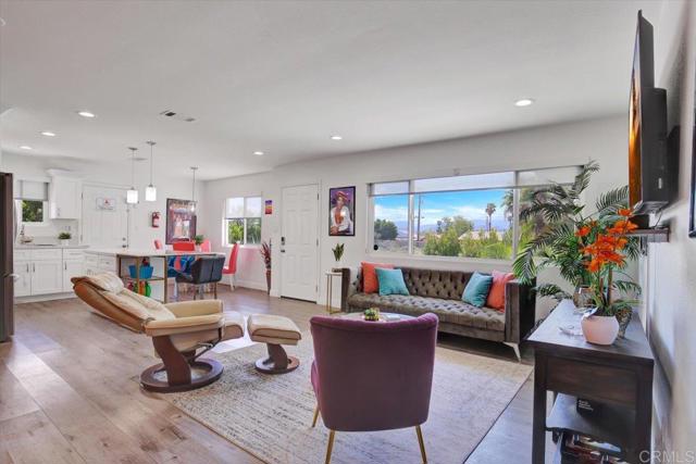 360 W Bon Air Dr, Palm Springs CA: https://media.crmls.org/mediaz/41ea4b1b-ae2c-407e-a274-4dabe656acdb.jpg
