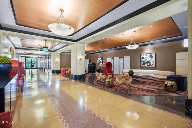 849 S Broadway, Los Angeles CA: https://media.crmls.org/mediaz/41eac38b-3145-47a9-823c-6e44f571ea2f.jpg